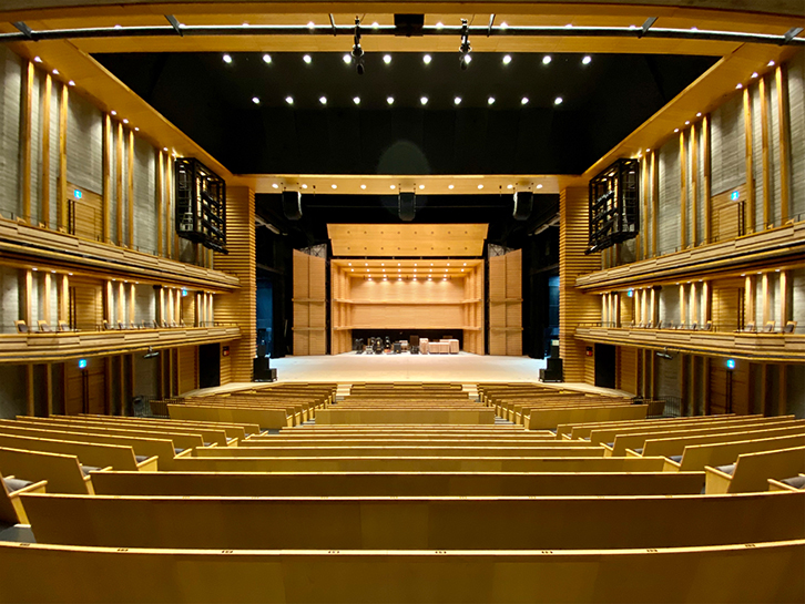 観音寺市民会館　大ホール