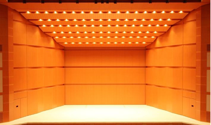 刈谷市総合文化センター アイリス 大ホール