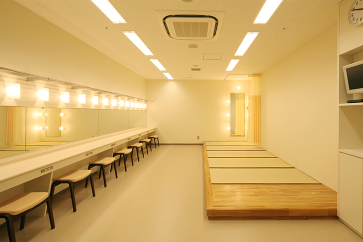 刈谷市総合文化センター アイリス 小ホール