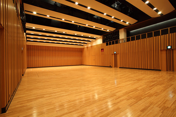 刈谷市総合文化センター アイリス 小ホール