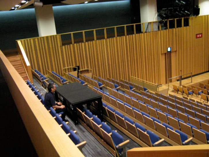 刈谷市総合文化センター アイリス 小ホール