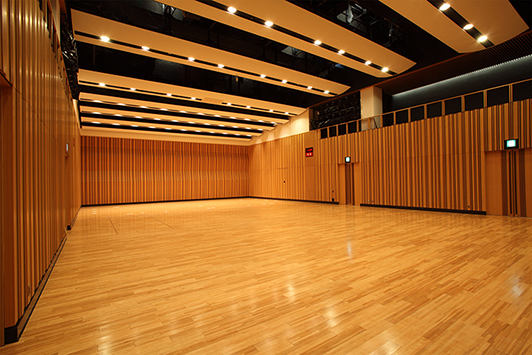 刈谷市総合文化センター アイリス 小ホール