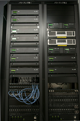 三原市芸術文化センター アンプ室