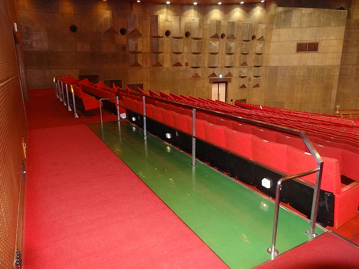 沖縄市民会館 大ホール