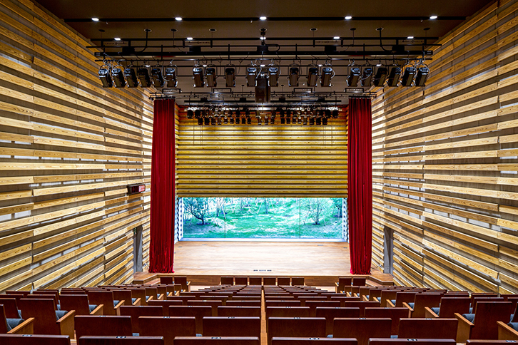 豊中市立文化芸術センター 小ホール