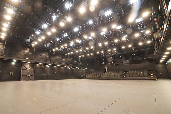 小ホール全景（客席側）