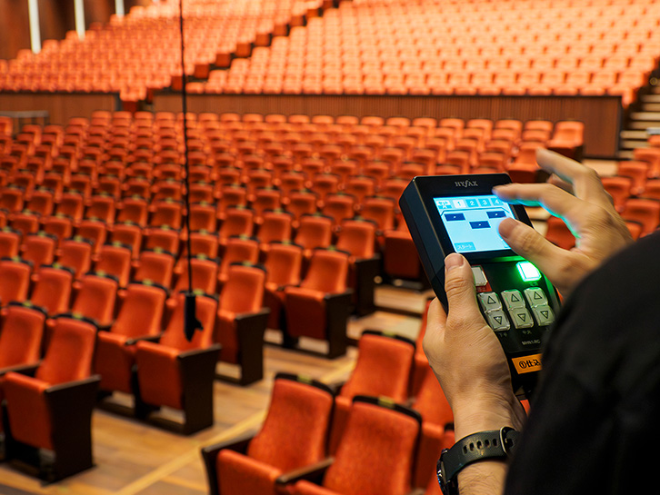 岡山芸術創造劇場ハレノワ 様 