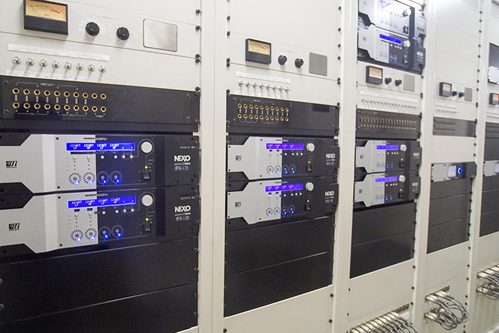 NEXOのパワードTDコントローラー　「NXAMP4X4」、「NXAMP4X2MK2」など
NEXO「GEO-S12-STシリーズ」はバイアンプにて駆動