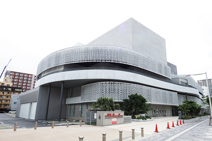那覇文化芸術劇場 なはーと 様
