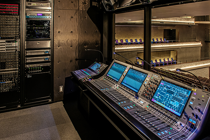 那覇文化芸術劇場 なはーと 様