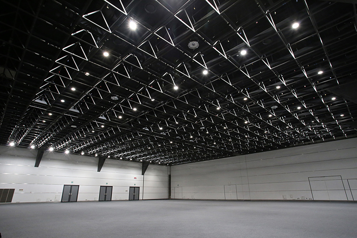 新都市ホール 様