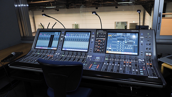 新都市ホール 様