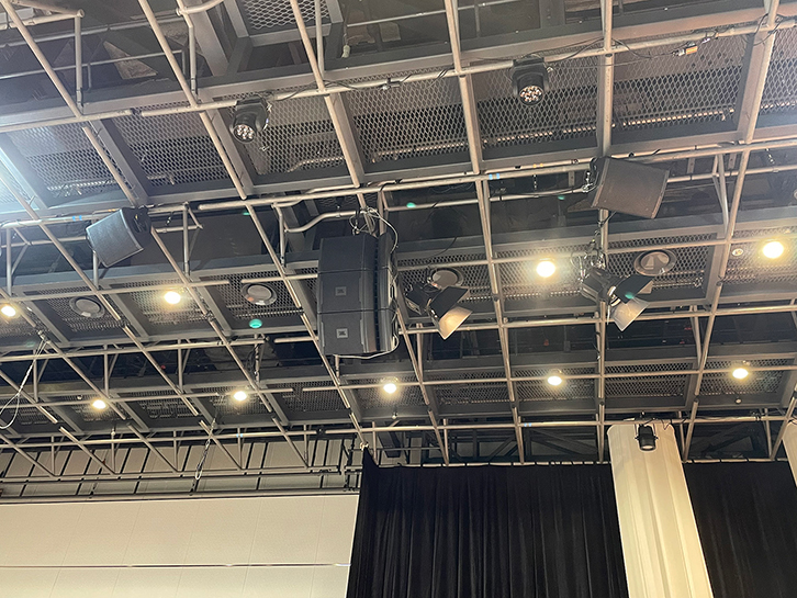 新都市ホール 様