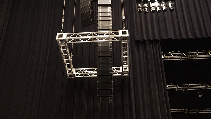 東京ガーデンシアター 様