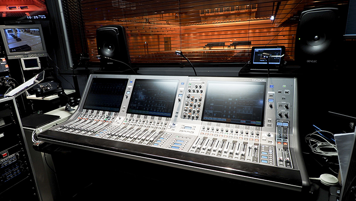 東京オペラシティ コンサートホール：タケミツ メモリアル 様