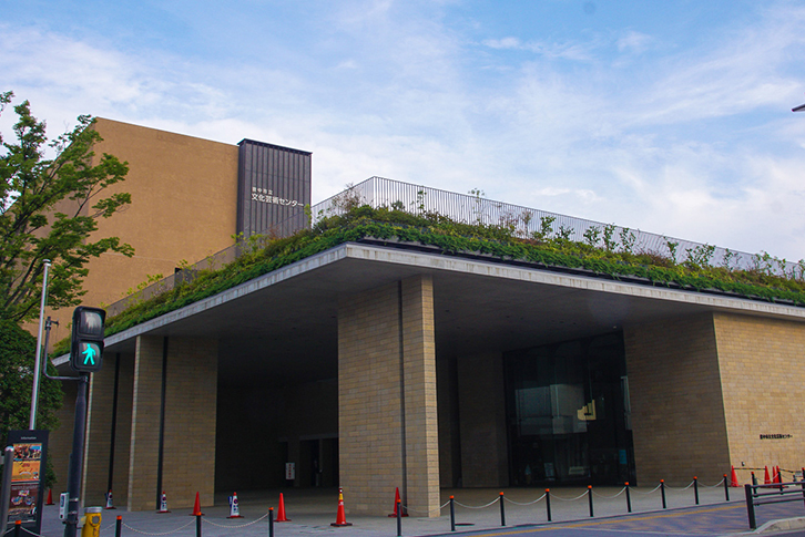 「豊中市立文化芸術センター」外観