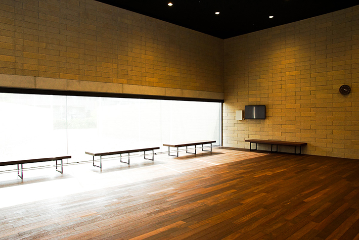 小ホールホワイエ