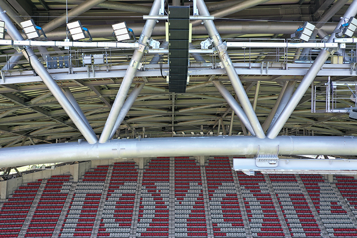 ピッチエリア向きのフィールドスピーカーNEXO「GEO S1210-ST」