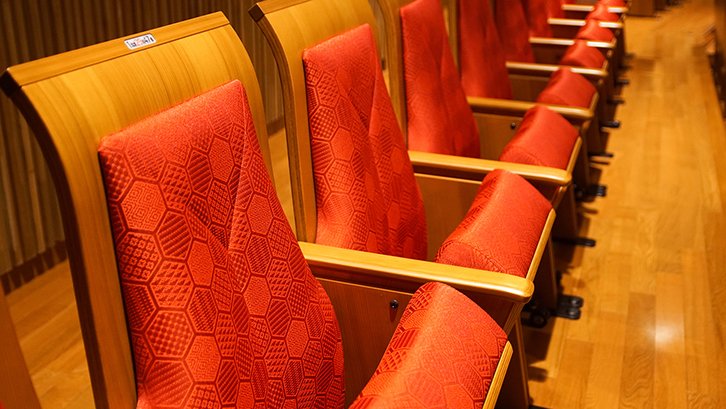 やまぎん県民ホール 様