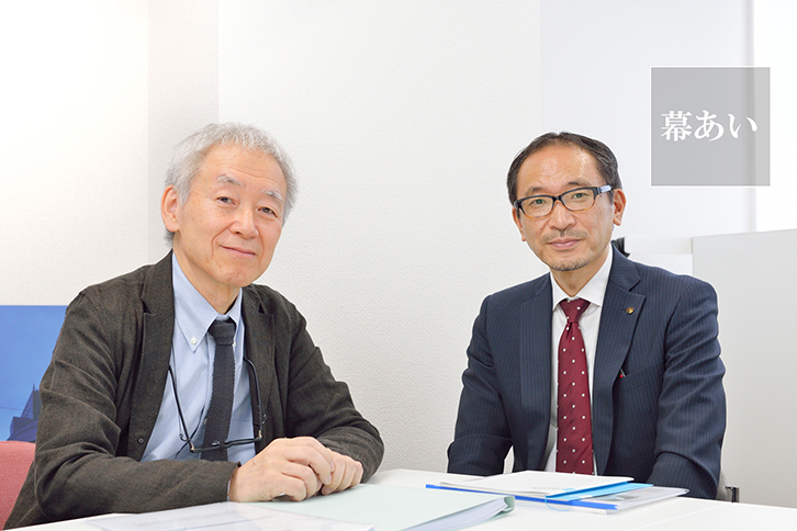 株式会社シアターワークショップ 代表取締役 伊東 正示 氏(写真 左)Talks with ヤマハサウンドシステム株式会社 代表取締役 武田 信次郎(写真 右)