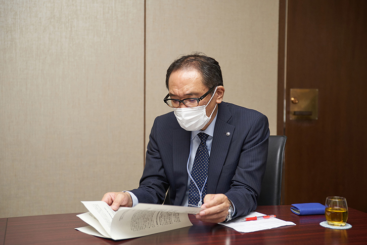 武田：そういう仕組みは日本にはないんですよね。