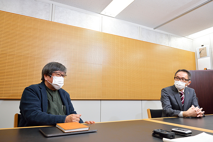 最初は楽器を作りたかった