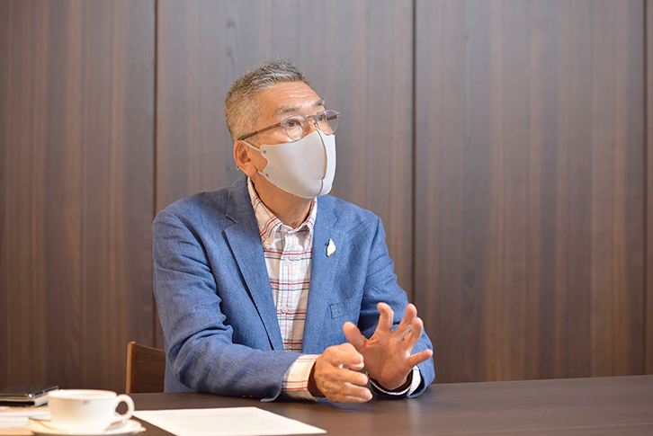 トップ対談 #06 公益財団法人 日本舞台音響家協会 理事長（取材時）一般社団法人 特定ラジオマイク運用調整機構 理事長　渡邉様