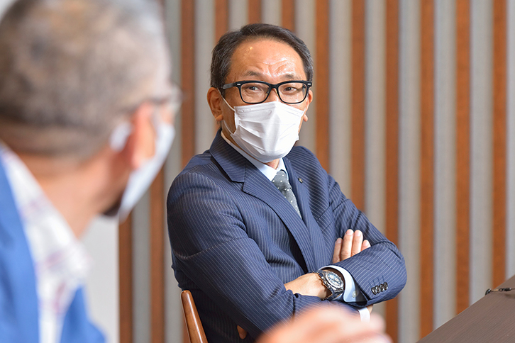 トップ対談 #06 公益財団法人 日本舞台音響家協会 理事長（取材時）一般社団法人 特定ラジオマイク運用調整機構 理事長　渡邉様