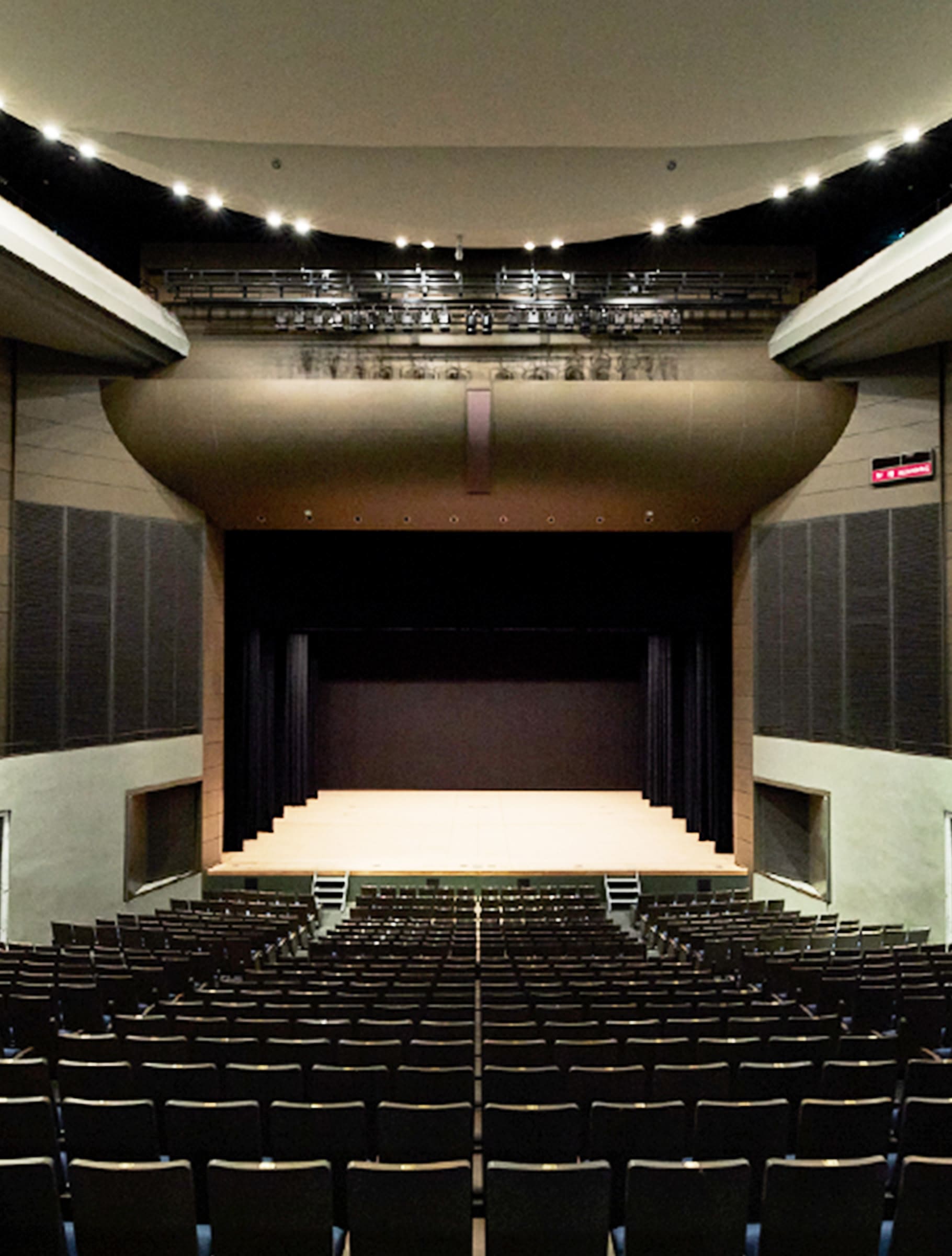 THEATER / HALL　提供：所沢市民文化センター