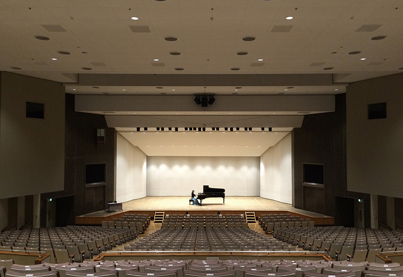 町田市民ホール