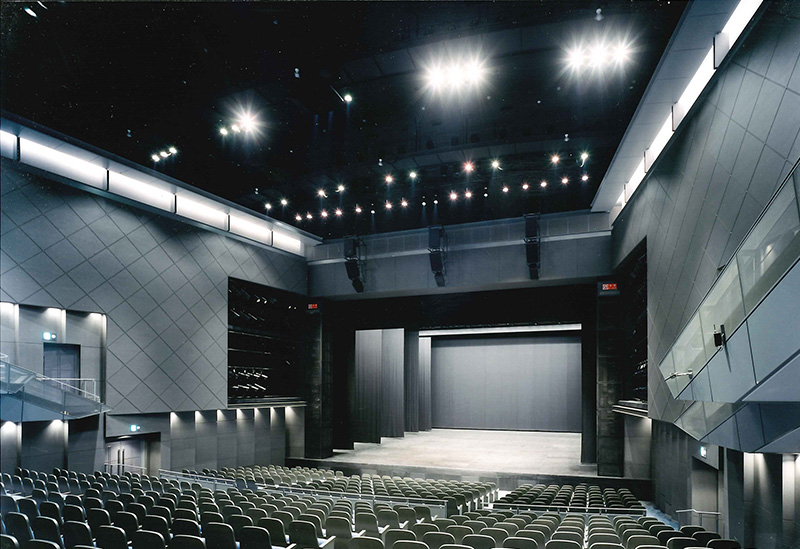 滋賀県立芸術劇場 びわ湖ホール 中ホール