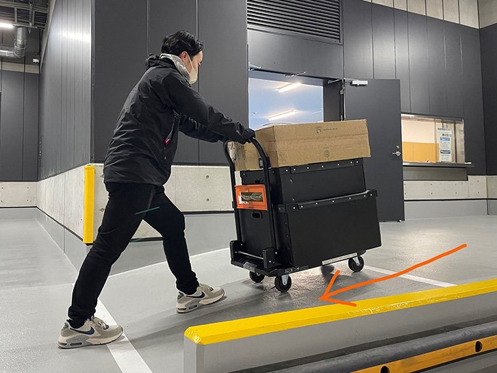 機材も身体も大切に！重い機材の上手な運び方