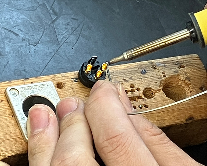 はんだ付けでマイクケーブルを作ってみよう